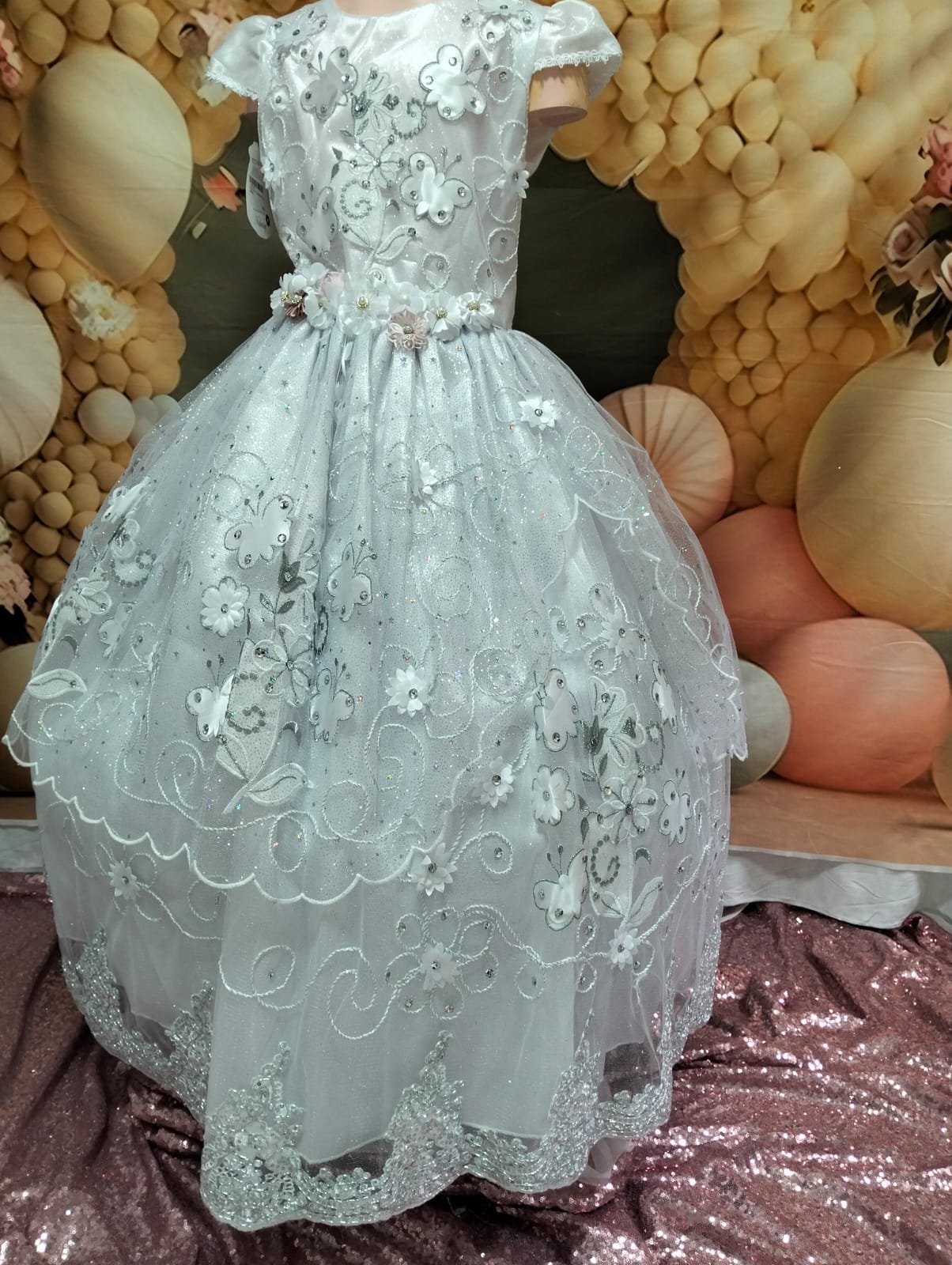 VESTIDO VANESSA TODO BORDADO
